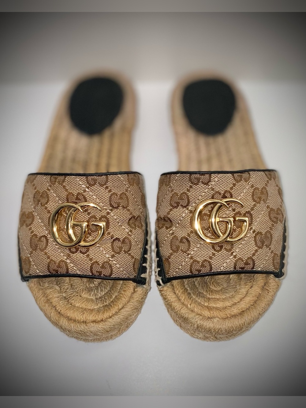 Authentic Gucci Beige Monogram Slide Espadrille with Gold GG - Picture 2 of 15